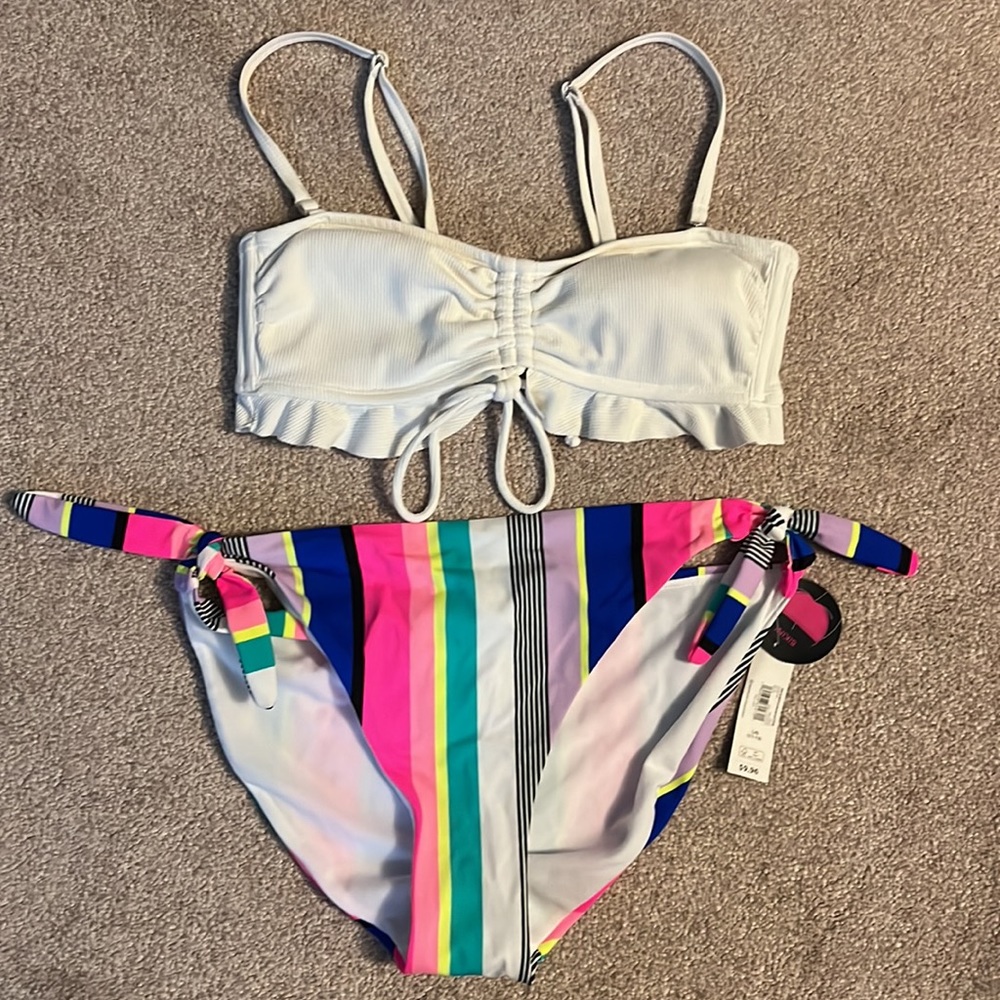 Swim suit top and bottom top size small, bottom new size large